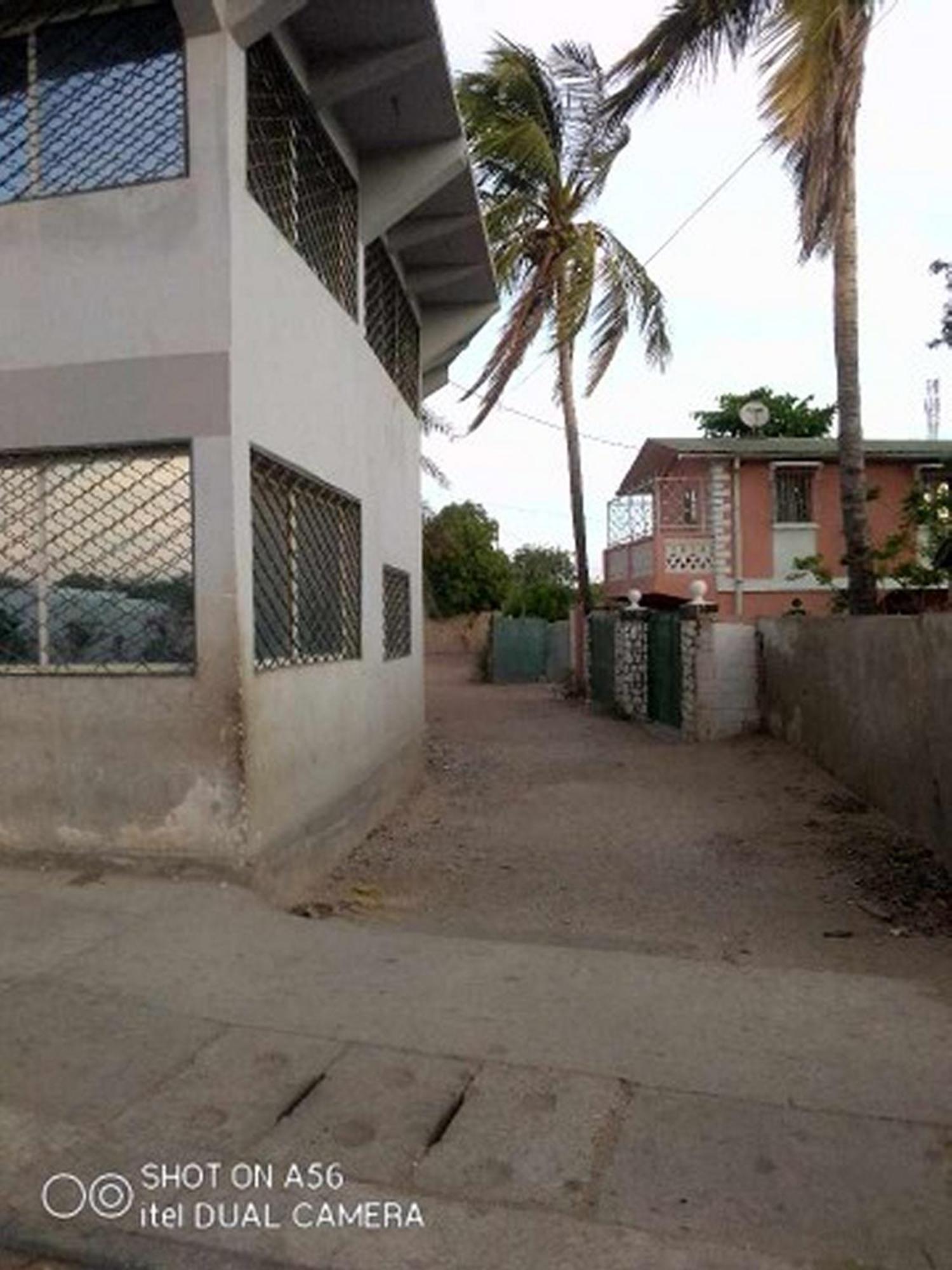 Tulear Appartements Chambres Villas Toliara Exterior photo